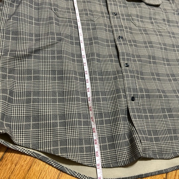 Cabela's Legendary Quality Long Sleeve Plaid Button Up Shirt XL Outdoor Fishing - Picture 5 of 10